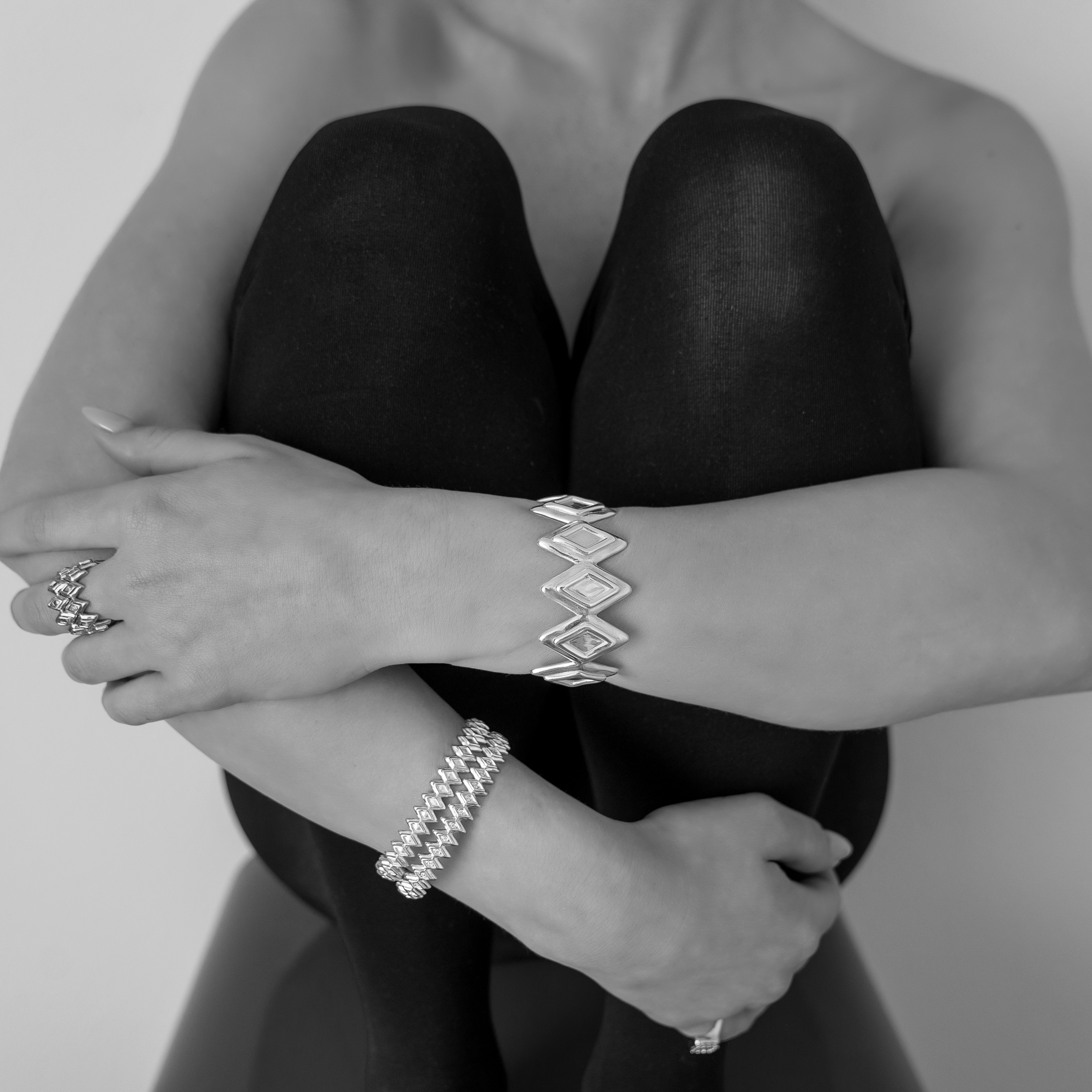 HONORS CUFF