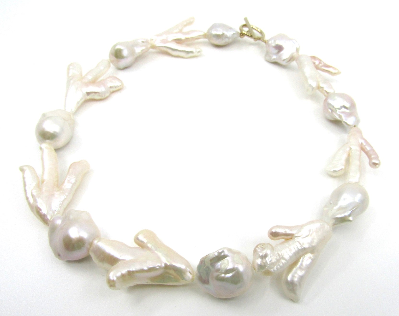 asymmetrical pearl choker