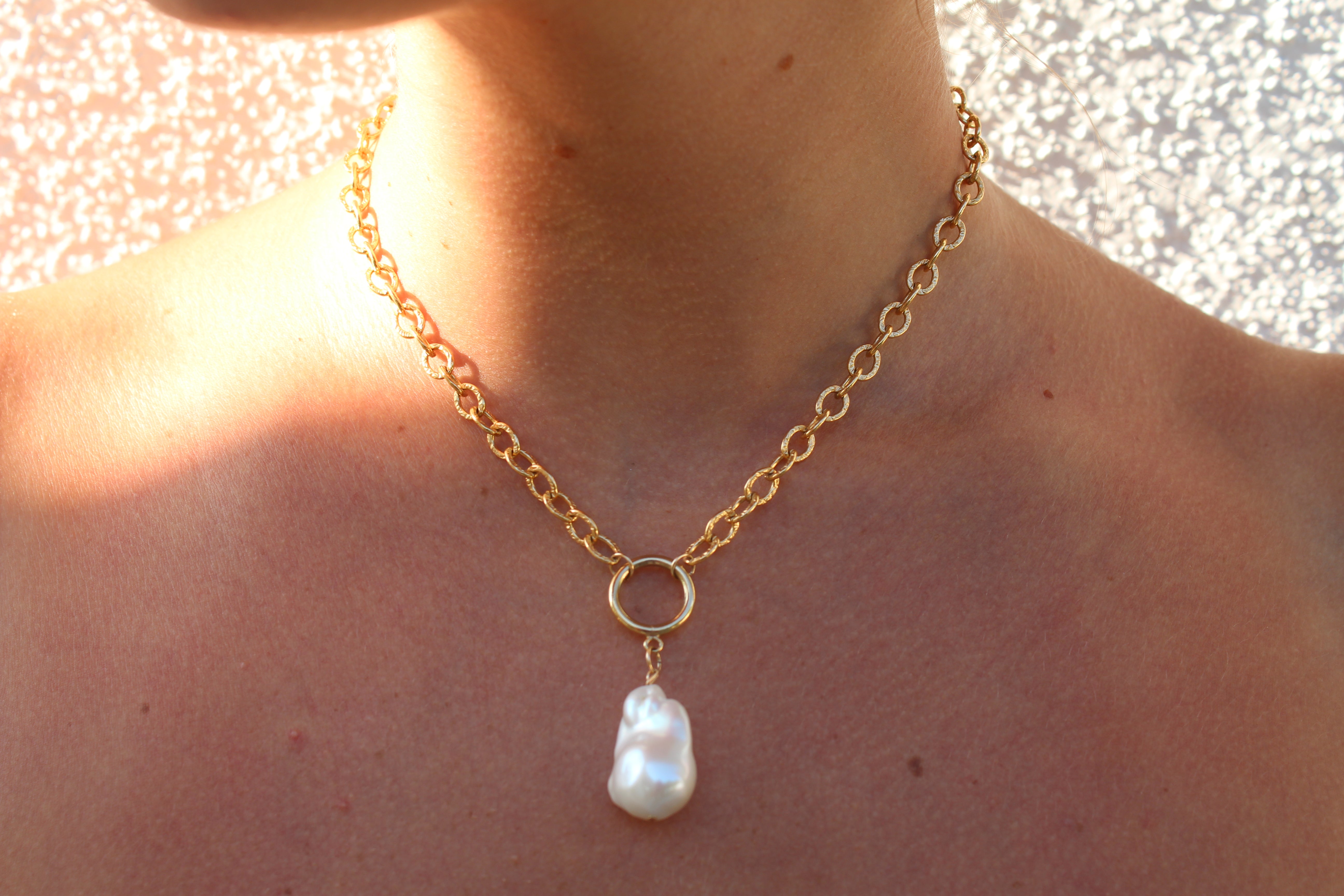 single pearl drop necklace