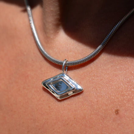 CLASSIC PENDANT