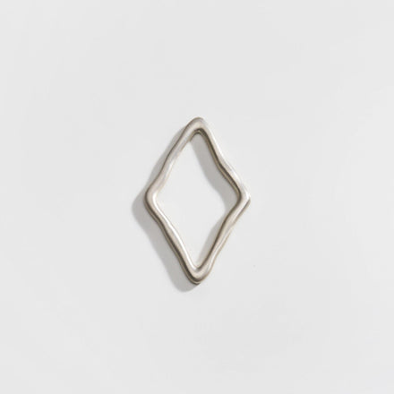 OUTLINE PENDANT / SILVER - rraine