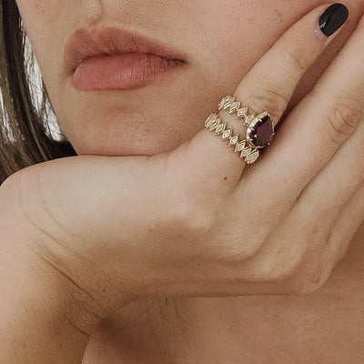 TILTED PEAR RING / GARNET / GOLD - rraine